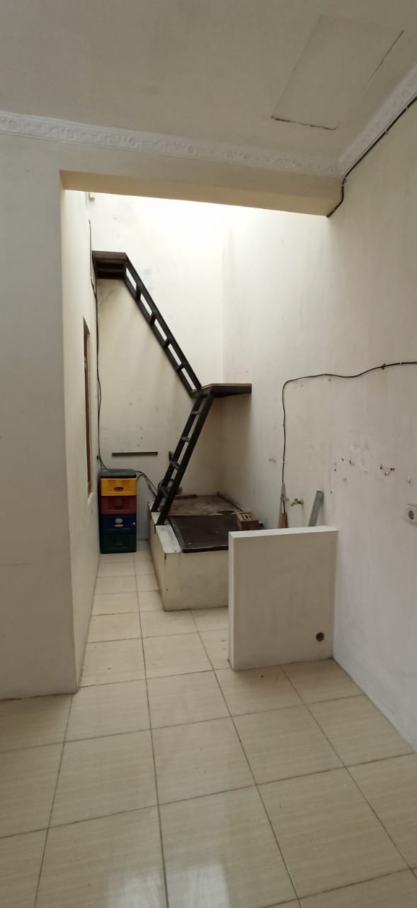 Dijual Rumah 2 Lantai Taman Cibiru Lippo